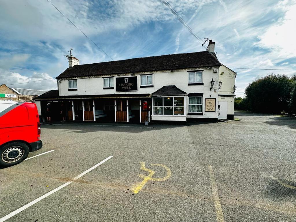 Hotel Leaking Well, Dunhampton Stourport Exterior foto