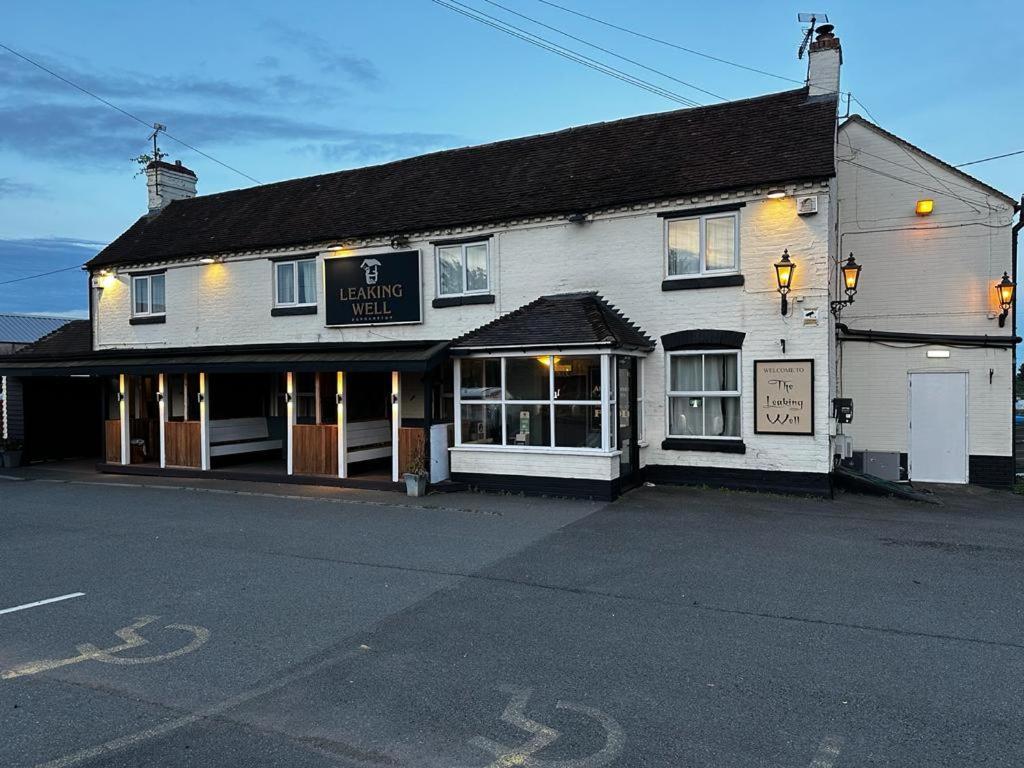 Hotel Leaking Well, Dunhampton Stourport Exterior foto